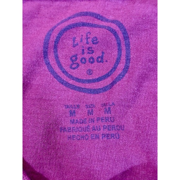 LIFE IS GOOD Red Long Sleeve Tee Christmas Xmas It’s A Wonderful Life Medium Dog - Picture 6 of 10